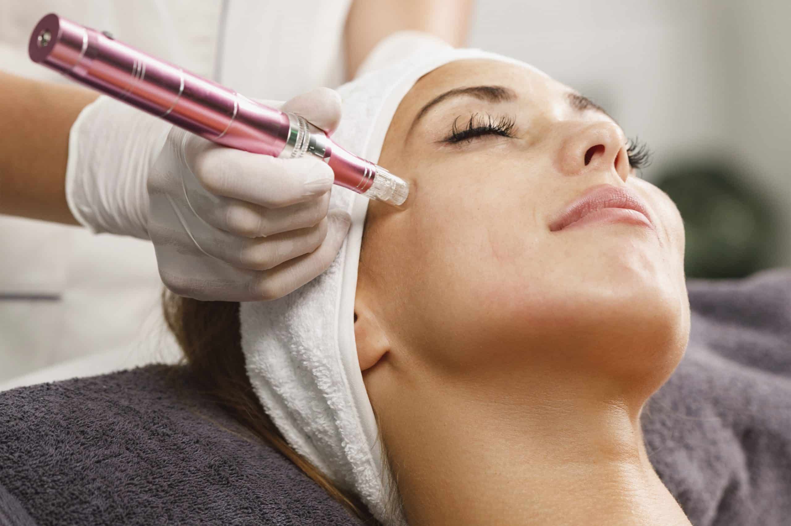 Tratamiento corporal rejuvenecedor en clínica estética en Sevilla, cuidado personalizado