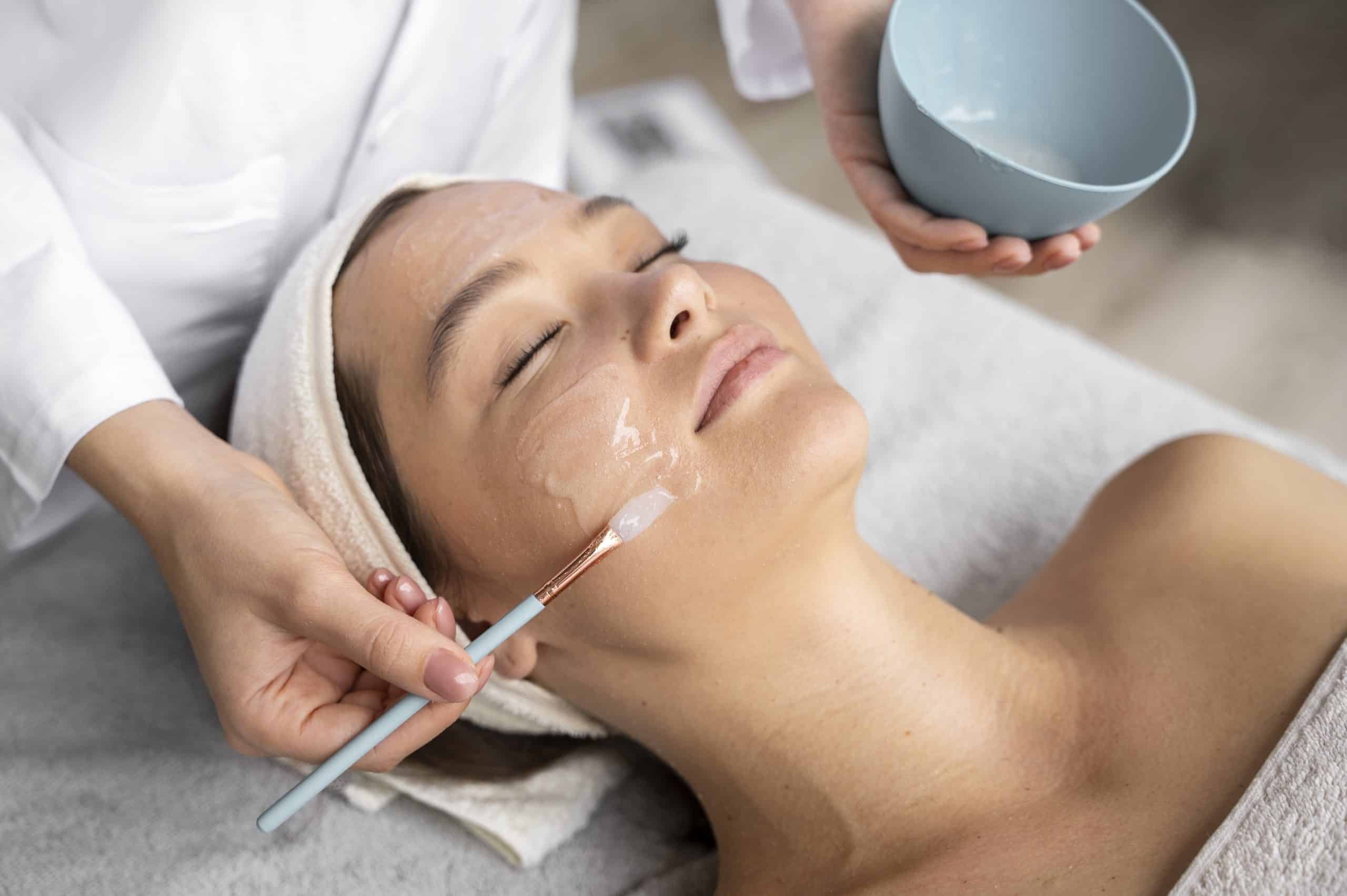 Centro de estética en Sevilla (Nervión) con tratamientos integrativos: faciales, corporales, diseño de cejas y micropigmentación. ¡Reservar cita ahora!