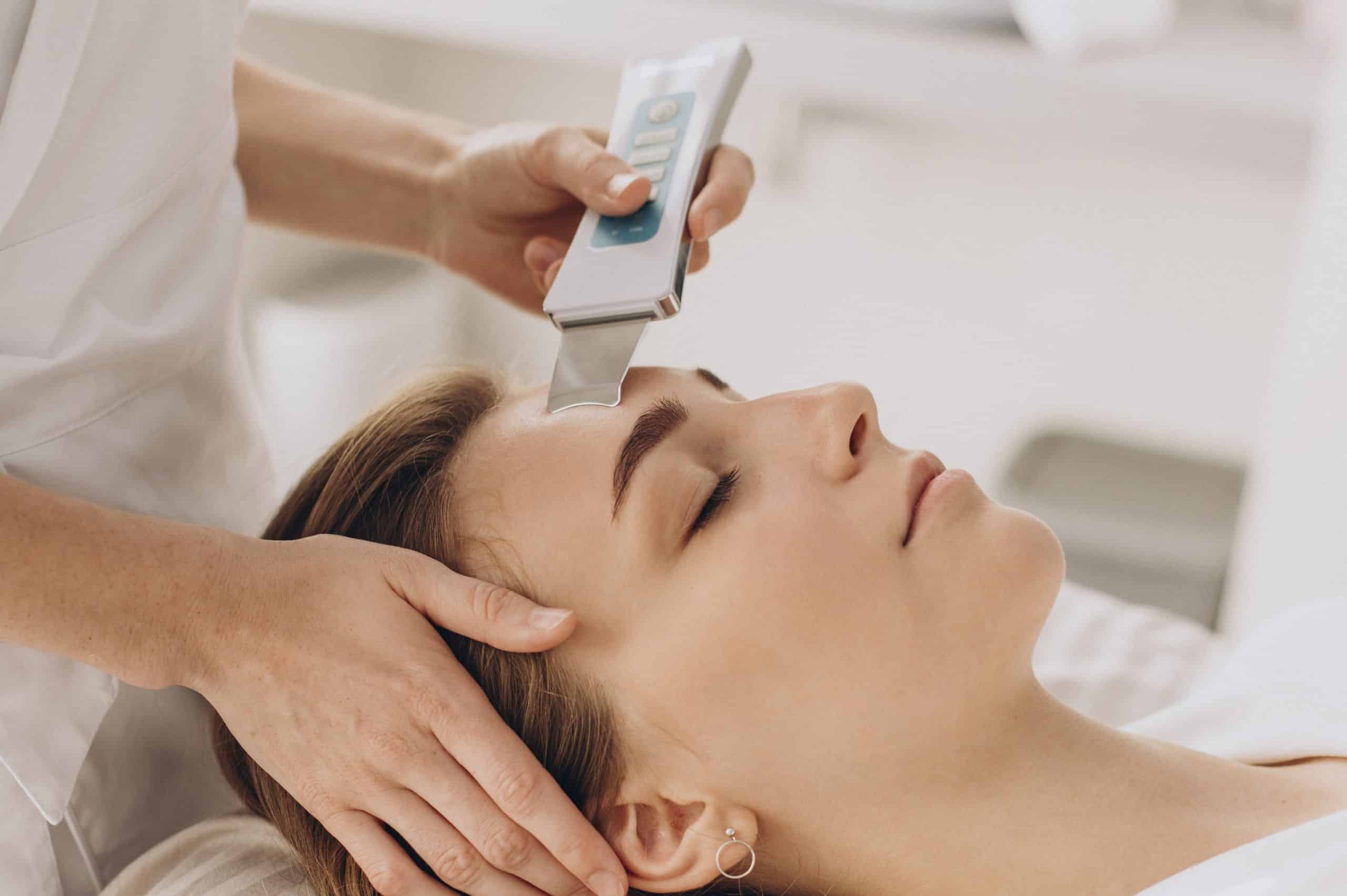Centro de estética en Sevilla (Nervión) con tratamientos integrativos: faciales, corporales, diseño de cejas y micropigmentación. ¡Reservar cita ahora!