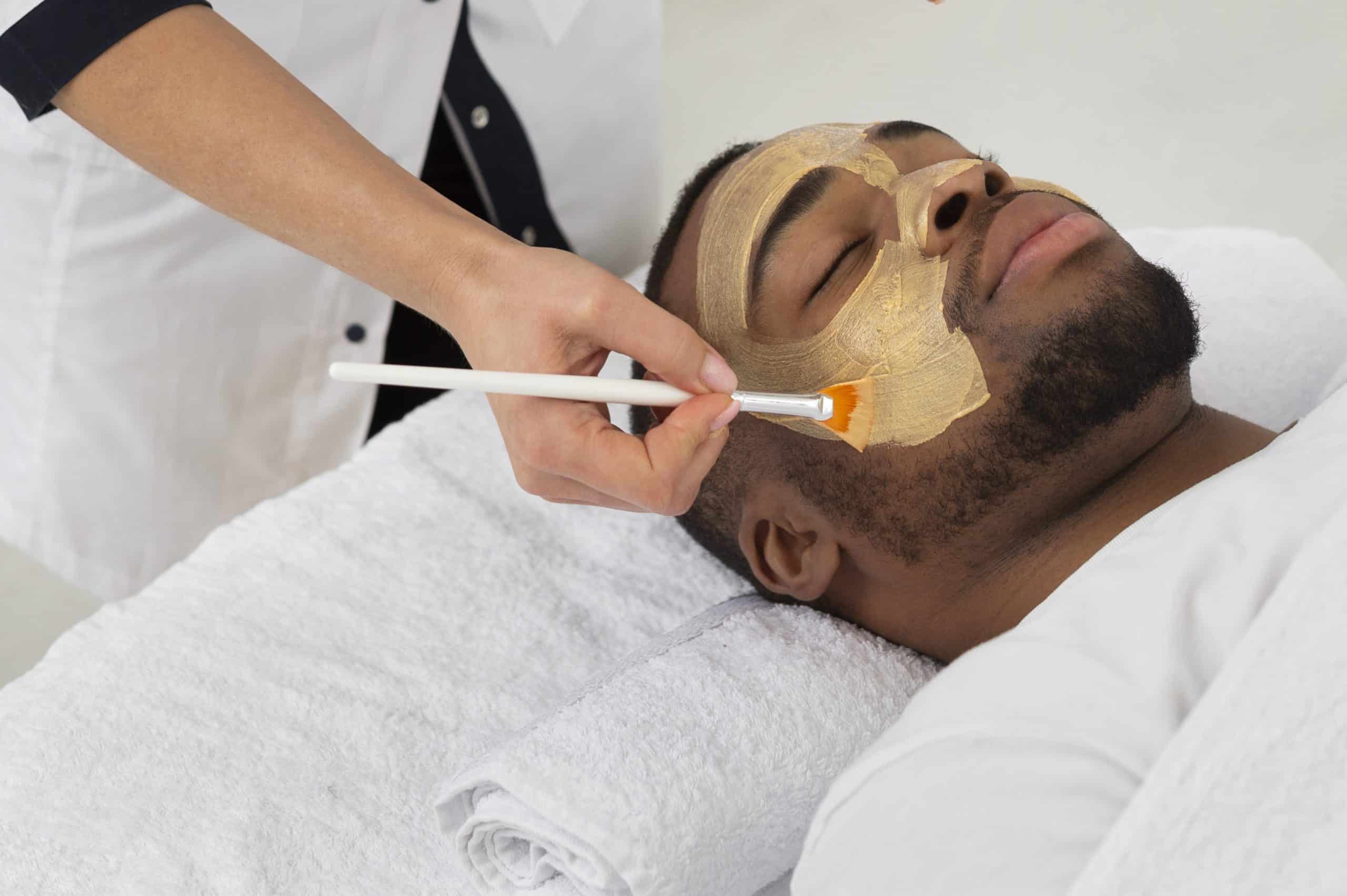 Centro de estética en Sevilla (Nervión) con tratamientos integrativos: faciales, corporales, diseño de cejas y micropigmentación. ¡Reservar cita ahora!