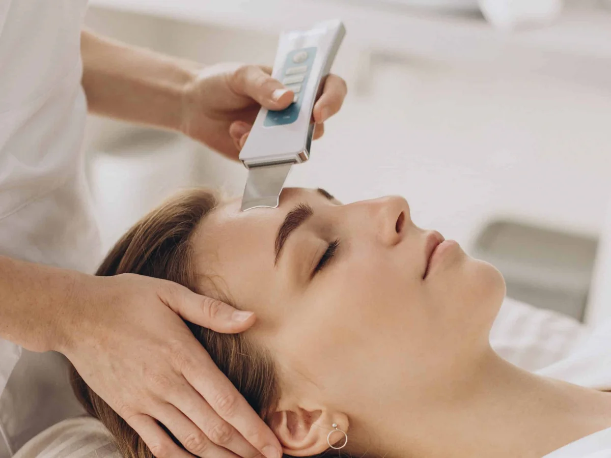 Centro de estética en Sevilla (Nervión) con tratamientos integrativos: faciales, corporales, diseño de cejas y micropigmentación. ¡Reservar cita ahora!