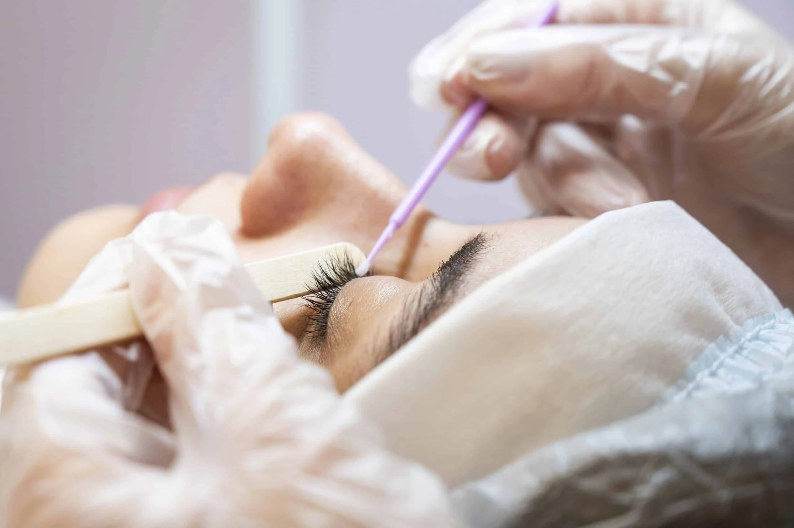 Tratamiento corporal rejuvenecedor en clínica estética en Sevilla, cuidado personalizado